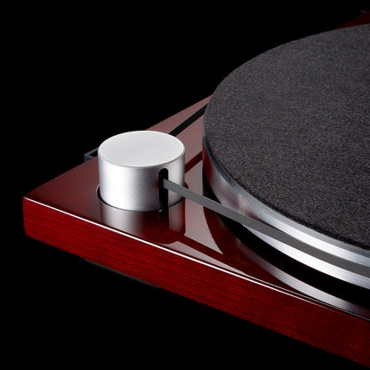 TEAC TN-3B-SE Plattenspieler mit Riemenantrieb für natürliche Vinylwiedergabe und elegantes Design.