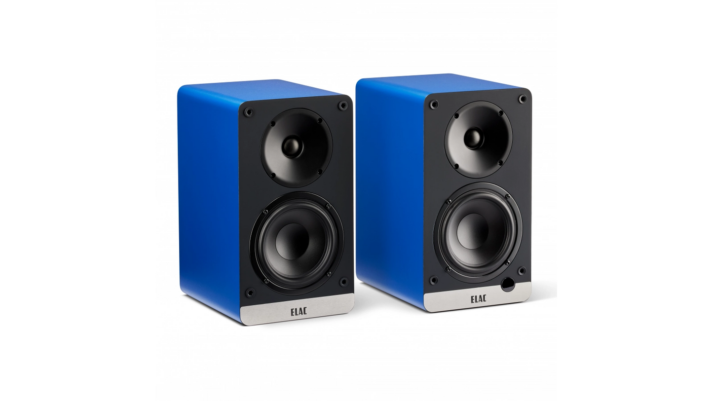 ELAC Debut ConneX DCB41 aktive Regallautsprecher mit Bluetooth und vielseitigen Anschlussmöglichkeiten für modernes Musikstreaming.
