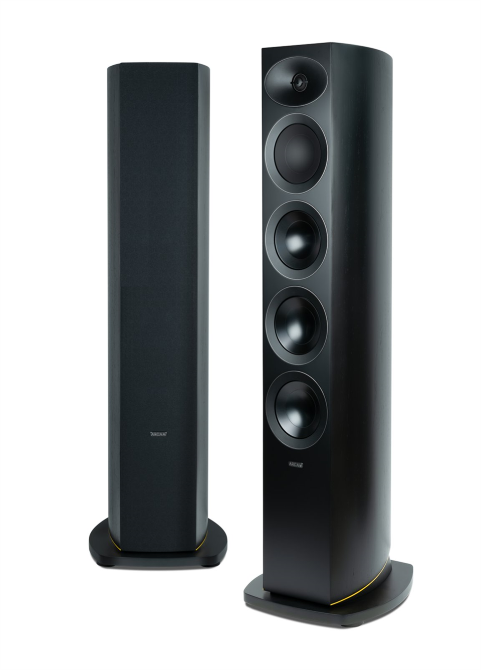 Arcam R35 Standlautsprecher für detailreichen Klang und hochwertige Musikwiedergabe.