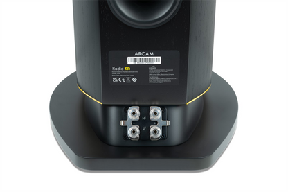 Arcam R35 Standlautsprecher für detailreichen Klang und hochwertige Musikwiedergabe.