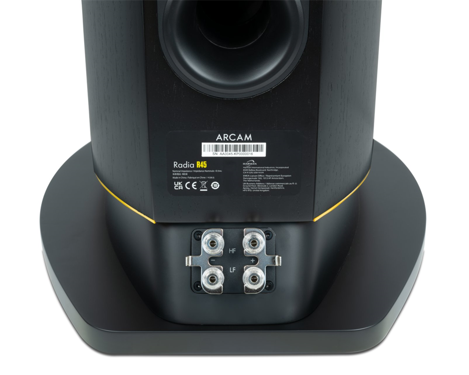 Arcam R45 Standlautsprecher mit präzisem Klang und audiophiler Lautsprechertechnik.