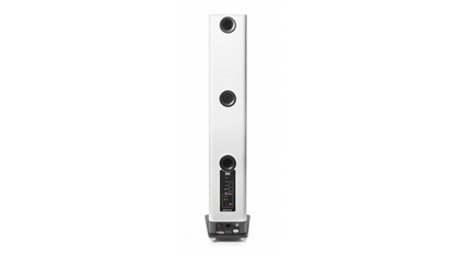 ELAC Navis ARF-51 aktiver Standlautsprecher mit kraftvollem Klang und integrierter Verstärkertechnologie.