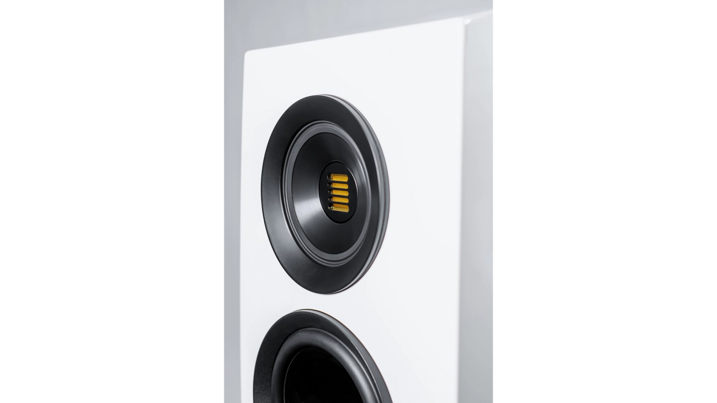 ELAC Concentro S 507.2 Premium-Standlautsprecher für präzise Musikwiedergabe und beeindruckende Räumlichkeit.