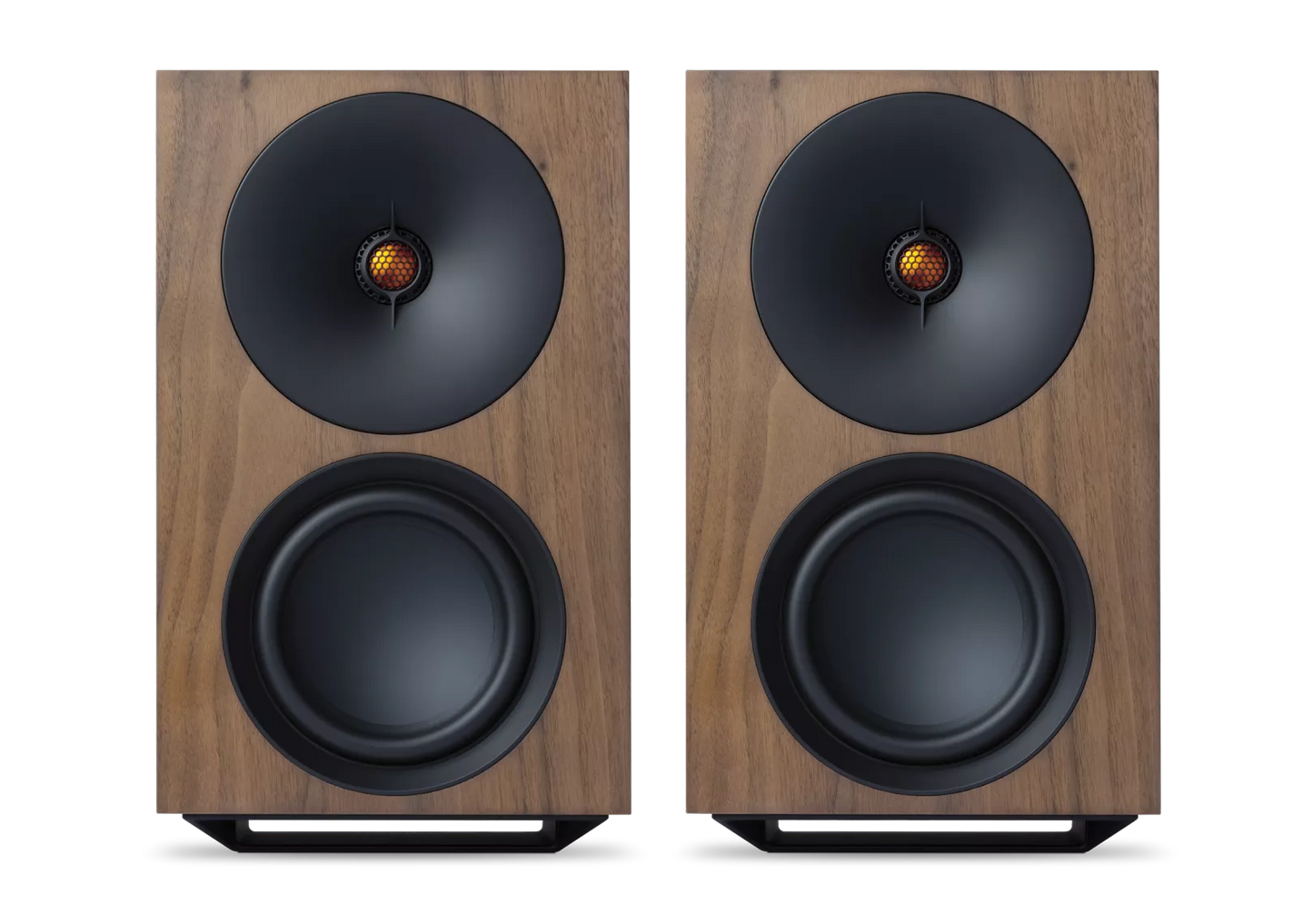 Cambridge Audio L/R X Premium-Regallautsprecher für audiophile Stereo- und Heimkinoanwendungen.