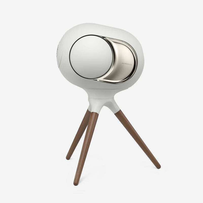 Devialet Treepod Phantom Ultimate Design-Lautsprecherständer aus Holz für die stilvolle Aufstellung kompatibler Phantom Lautsprecher.