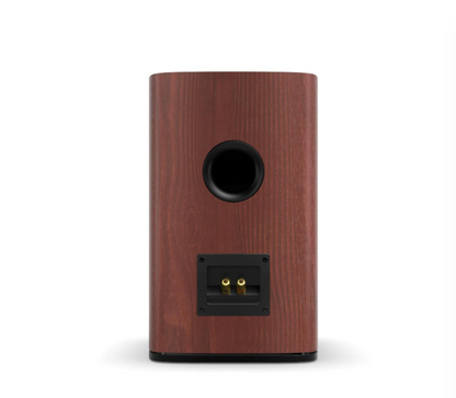 JBL STUDIO 630 Regallautsprecher mit HDI-Horntechnologie für präzisen und dynamischen Klang.