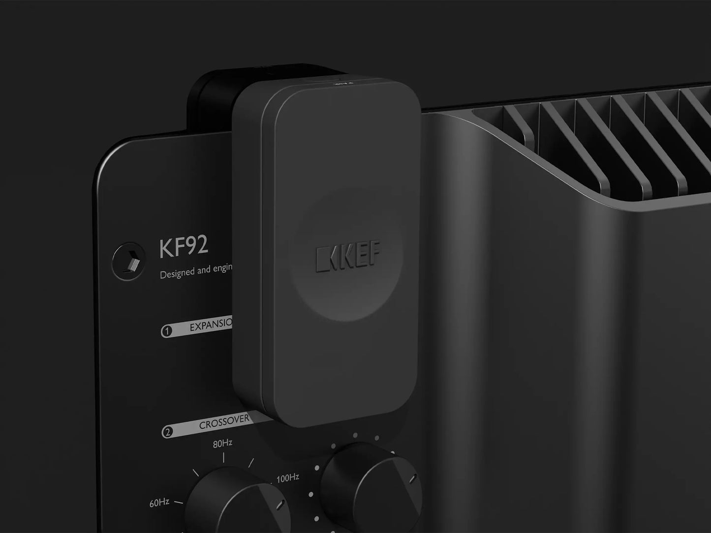 KEF KW1 Wireless Subwoofer Adapter Kit für die kabellose Verbindung kompatibler KEF Subwoofer.